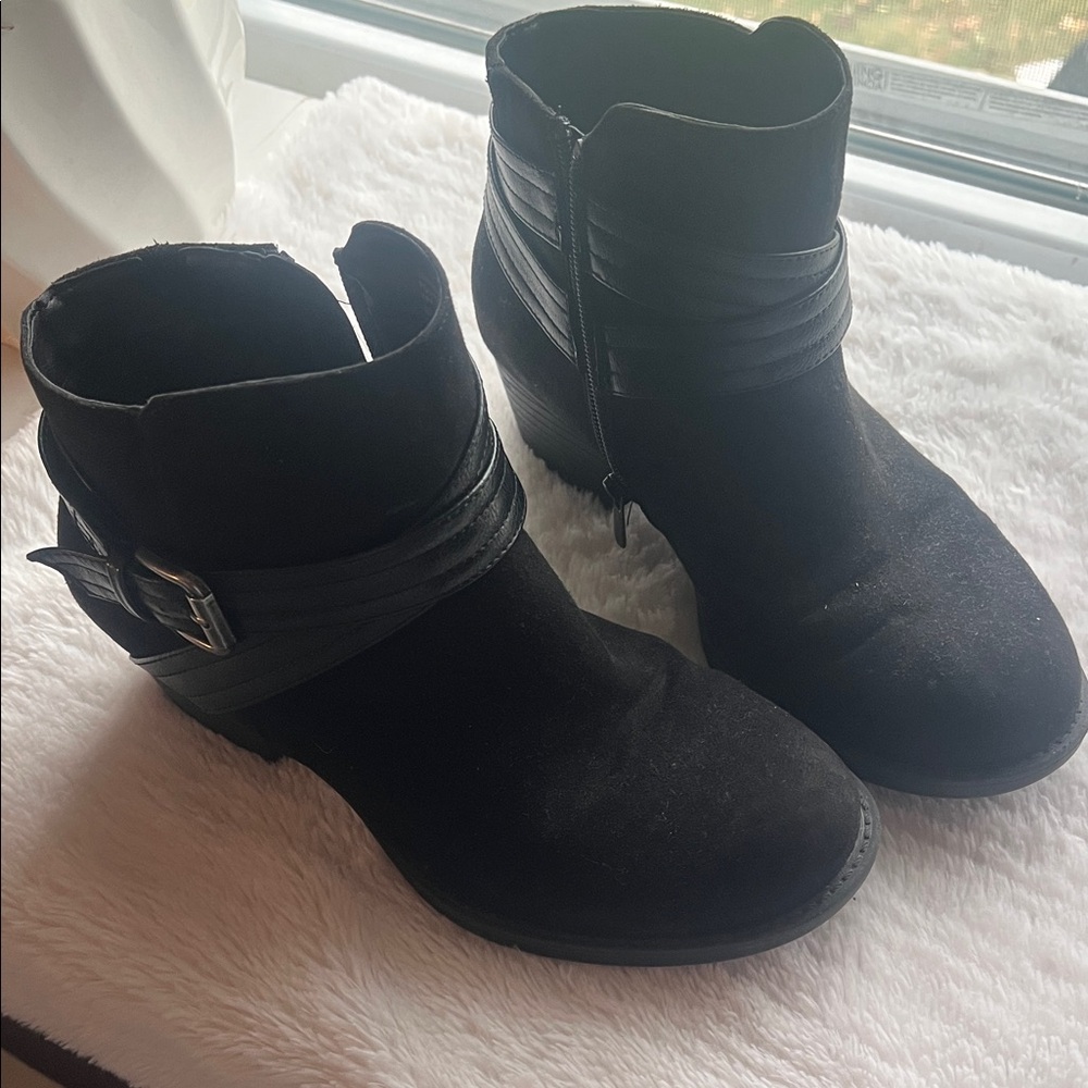 Elegant Black Ankle Booties